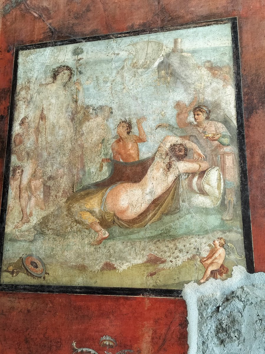 @museumbums Happy 'National Send Nudes Day' to you too and here's one from Pompeii