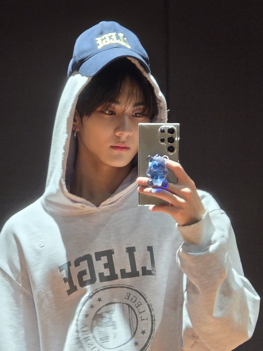 enhypenweverse's tweet image. [ #정원’s Post ] 240418

#JUNGWON: Someone is under my hat

@ENHYPEN_members @ENHYPEN #ENHYPEN #엔하이픈