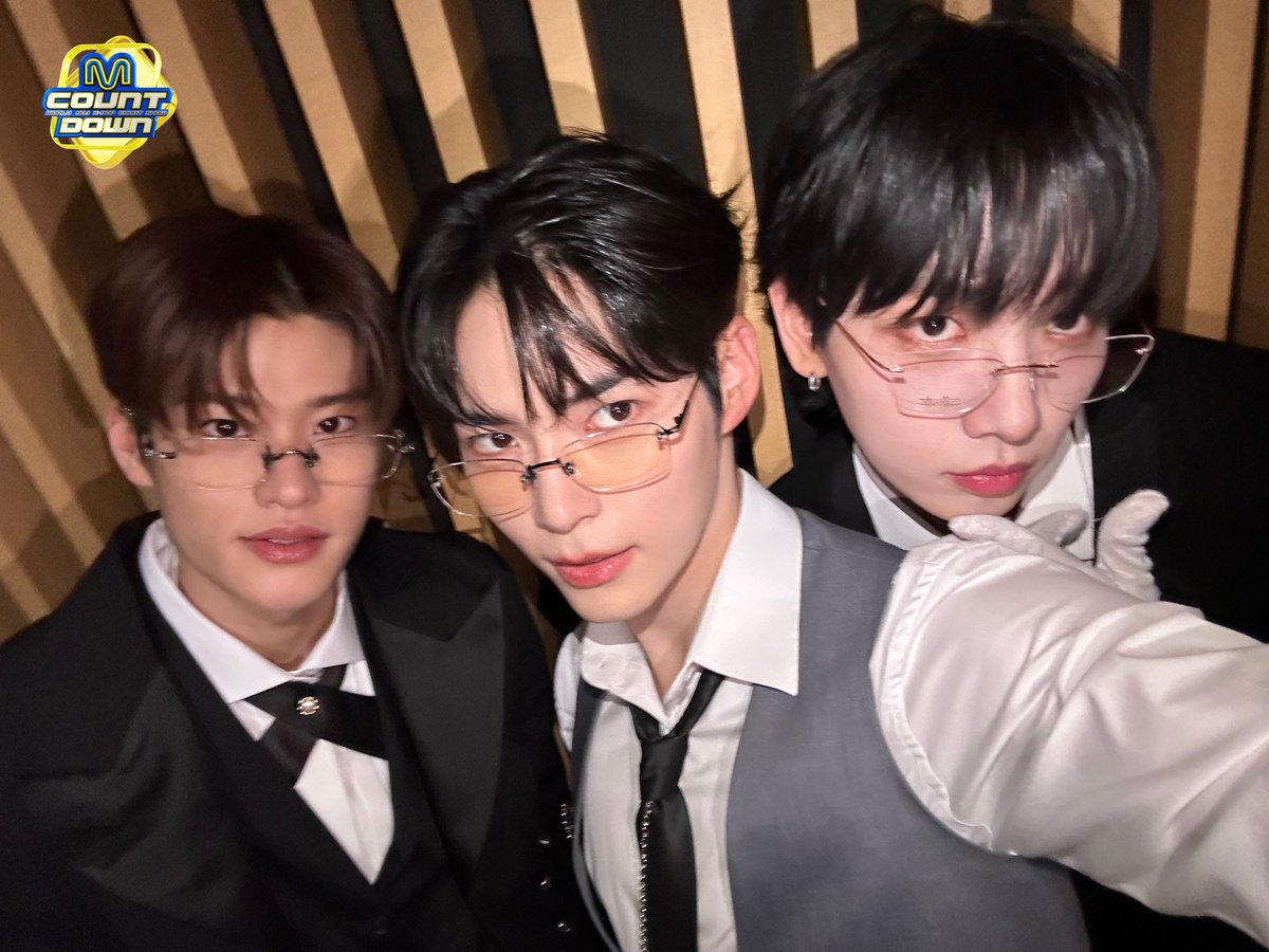 MnetMcountdown's tweet photo. 기다리고 있었습니다(비장)
100일 동안 모셨던 바이브로
더❣️❣️제대로 모시겠습니다❣️
엠카의 자랑이자 사랑💚 희망💚미래💚
✨샤인멍또캣의 100일 잔치✨에 
아가씨 도련님을 모두 초대합니다
기대해주세요😘
#ZEROBASEONE #성한빈
#BOYNEXTDOOR #명재현
#RIIZE #소희
#샤인멍또캣 https://t.co/FuWemh0X5Y