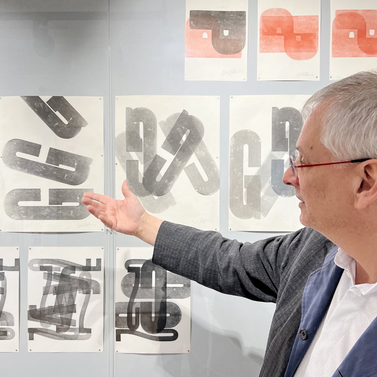 Lett_Arc's tweet photo. Sat, 4/20! Join us for an in-person tour of our current exhibition with curator Rob Saunders. A collector of graphic design for 40+ years, Saunders offers a deep dive into wood type, letterpress printing, and the freedom of experimentation. Register here: https://t.co/LqHK4G7mpw https://t.co/RNGkirtplO