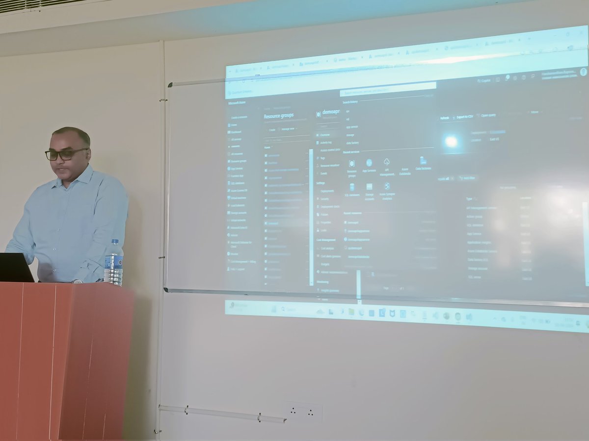 🚀 Our first speaker Sourav Kundu, a visionary in tech! Dive into his insights on Azure's data intelligence platform #CopilotSafari <a href="/azdevindia/">Azure Developer Community</a> #Microsoft #Azure <a href="/hvbajoria/">Harshavardhan Bajoria</a>