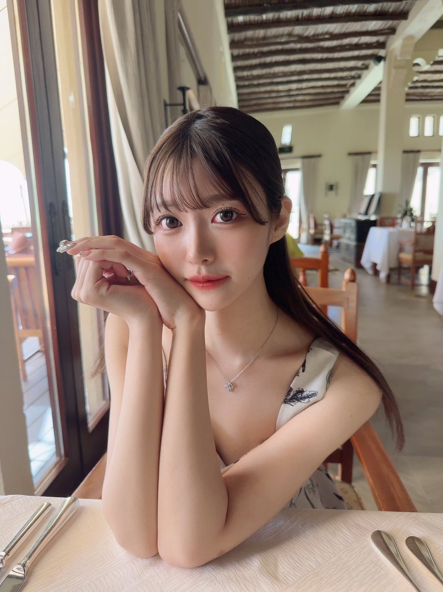 sugerrrr91's tweet photo. スタバは数ヶ月に1回のご褒美。外食以外は基本夜のサラダのみ。お酒飲んだ日は必ず半身浴かサウナを1年半続けてる。“ダイエット”ではなく“習慣化” https://t.co/8Y61HLF6MH