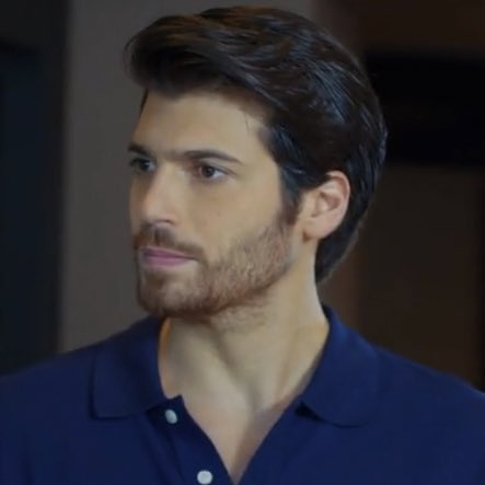 Quegli sguardi che loro vorrebbero far intendere siano freddi ma invece sono pienissimi d’amore❤️ #CanYaman • #ÖzgeGürel #Dolunay • #BitterSweet