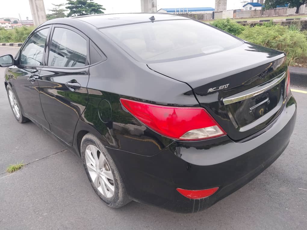 🍁REGISTERED🍁 HYUNDAI ELENTRA Model 2014 Baked 💺Fabrics Engine-Gear-Ac💯 Good Condition Buy-Drive 🏝Lagos 🏷3.850m ☎️ 08031855810 Follow-Subscribe What's App Channel whatsapp.com/channel/0029Va… Facebook Page facebook.com/Softcars.ng Telegram Channel t.me/softcars_ng