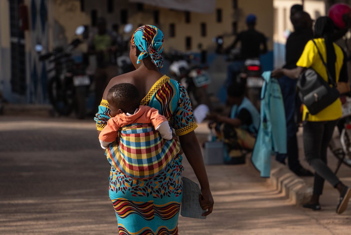 🚨'Turning back the clock on #FGM  in #TheGambia would deprive women and girls of their rights.'

 @UNFPA  warns  against repealing protections - it's an unprecedented step backwards. 

⏩ unfpa.org/press/statemen… 

#HumanRights #endFGM @UNFPATheGambia  @UNFPA_WCARO @UNFPA_ESARO