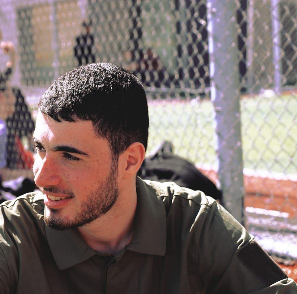 students7oct's tweet photo. عاجل| الطالب وليد الجهني والمعتقل منذ 3 أسابيع على خلفية تضامنه مع غزة يبدأ إضرابًا مفتوحًا عن الطعام احتجاجًا على توقيفه غير القانوني بعد قرار القضاء الإفراج عنه واستمرار توقيفه بشكل مخالف للدستور من قِبل الحاكم الإداري https://t.co/RMFhXARHQO