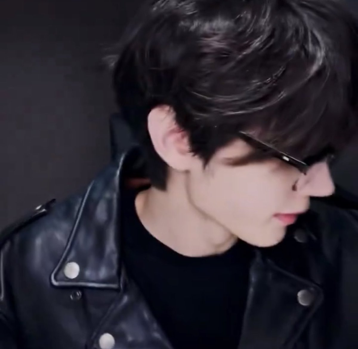 hoonikiz's tweet image. sunghoon’s side profile 🫠