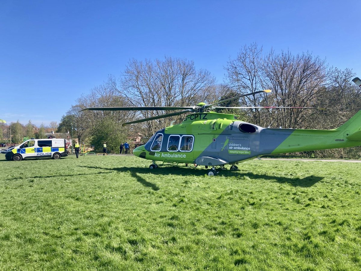 Back-to-back incubator transfers for twins On Tuesday, our crew worked alongside the clinical partner team @Embrace_SCH to safely transfer patient twins using our incubator system. Both transfers totalled 1hr 14mins. The same journeys by road would have taken nearly 4hrs 16mins.