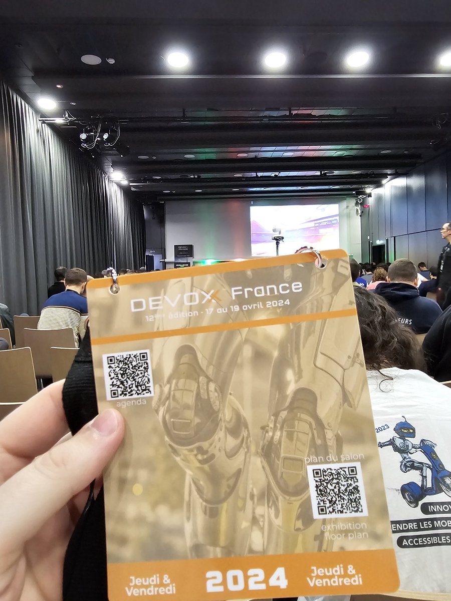 Olisail's tweet photo. C'est parti pour une super journée à @DevoxxFR 🚀

Merci @AXAJobs_fr @AXA de nous permettre de participer à un si bel événement 😎 https://t.co/UKI97GF1tN