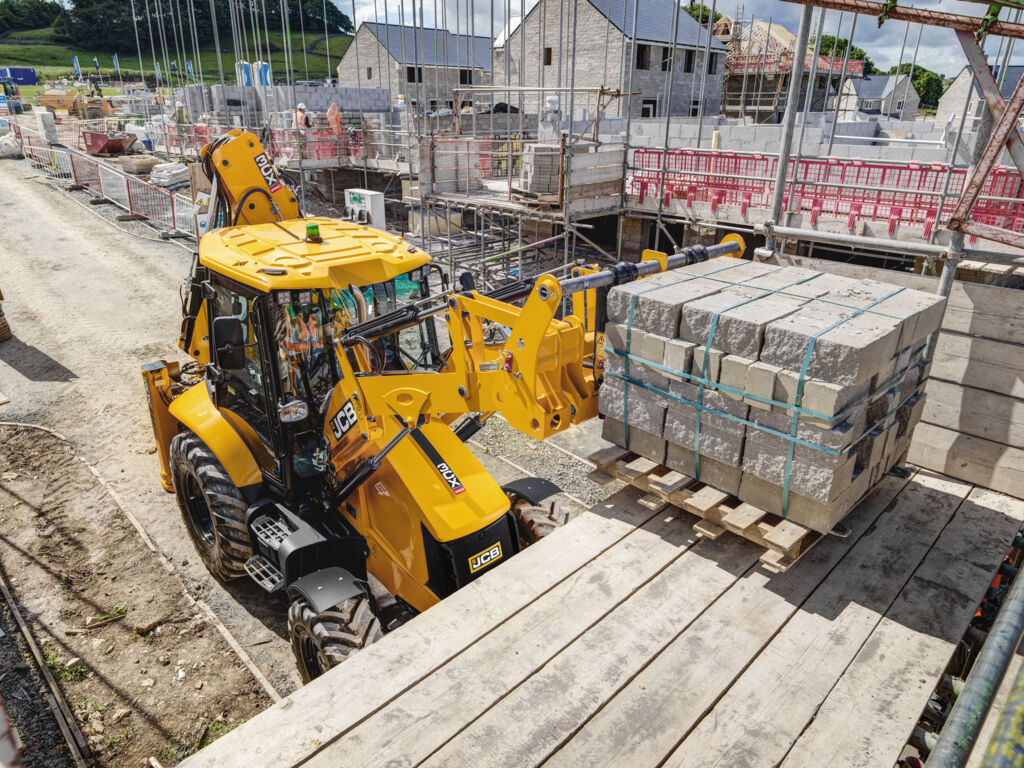 Gunn JCB Ltd tweet media