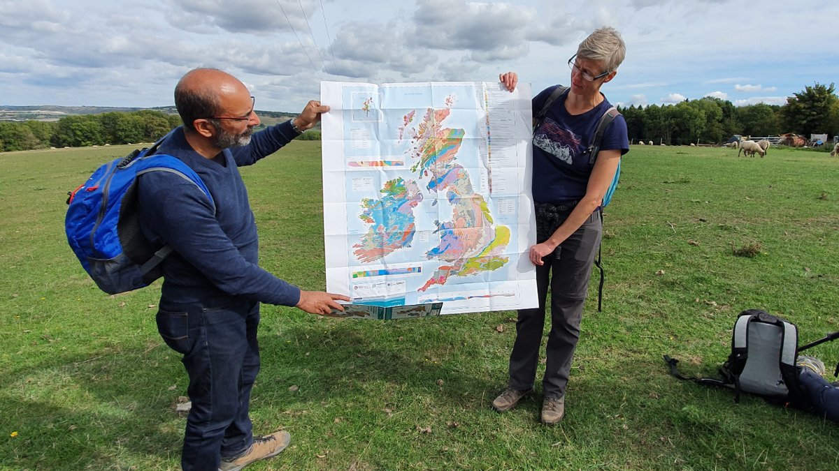 Join @educatinggeeta for a guided walk across Sharpenhoe Clappers, in the north #Chilterns. Learn about Iron Age hillforts, identify wildflowers & discover some haunted legends! 🥾🌳 📅 April 28 🕙10am 📍Sundon Hills car park, LU3 3PE.  Find out more 👉 bit.ly/49wyNM8