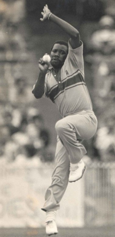 happy Bday Malcolm Marshall . the best fast bowler i ever saw . RIP