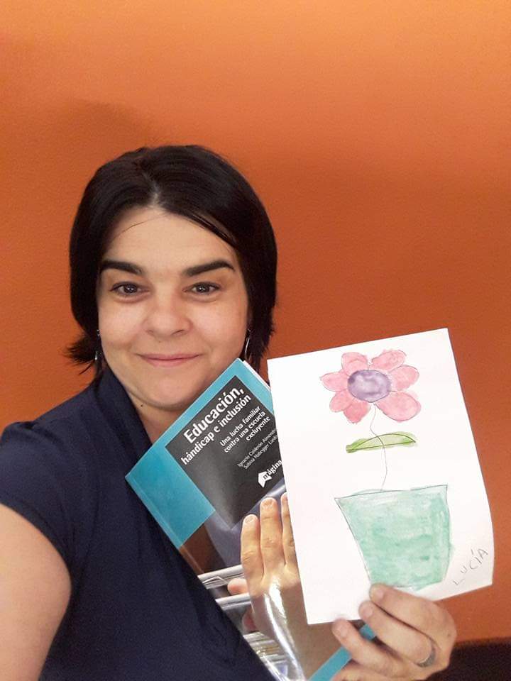 El libro y la flor👇

<a href="/icalmendros/">Nacho Calderón Almen</a>