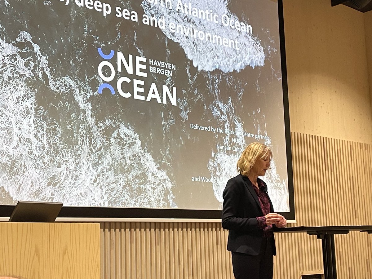 ToreFurevik's tweet image. Margareth Hagen, rector at University of Bergen, opens the #oceanoutlook conference under the #oneoceanweek in #bergen #norway. ⁦@margarethhagen_⁩ ⁦@RektoratUiB⁩ ⁦@Nansensenteret⁩ ⁦@NORCEresearch⁩ ⁦@Havforskningen⁩