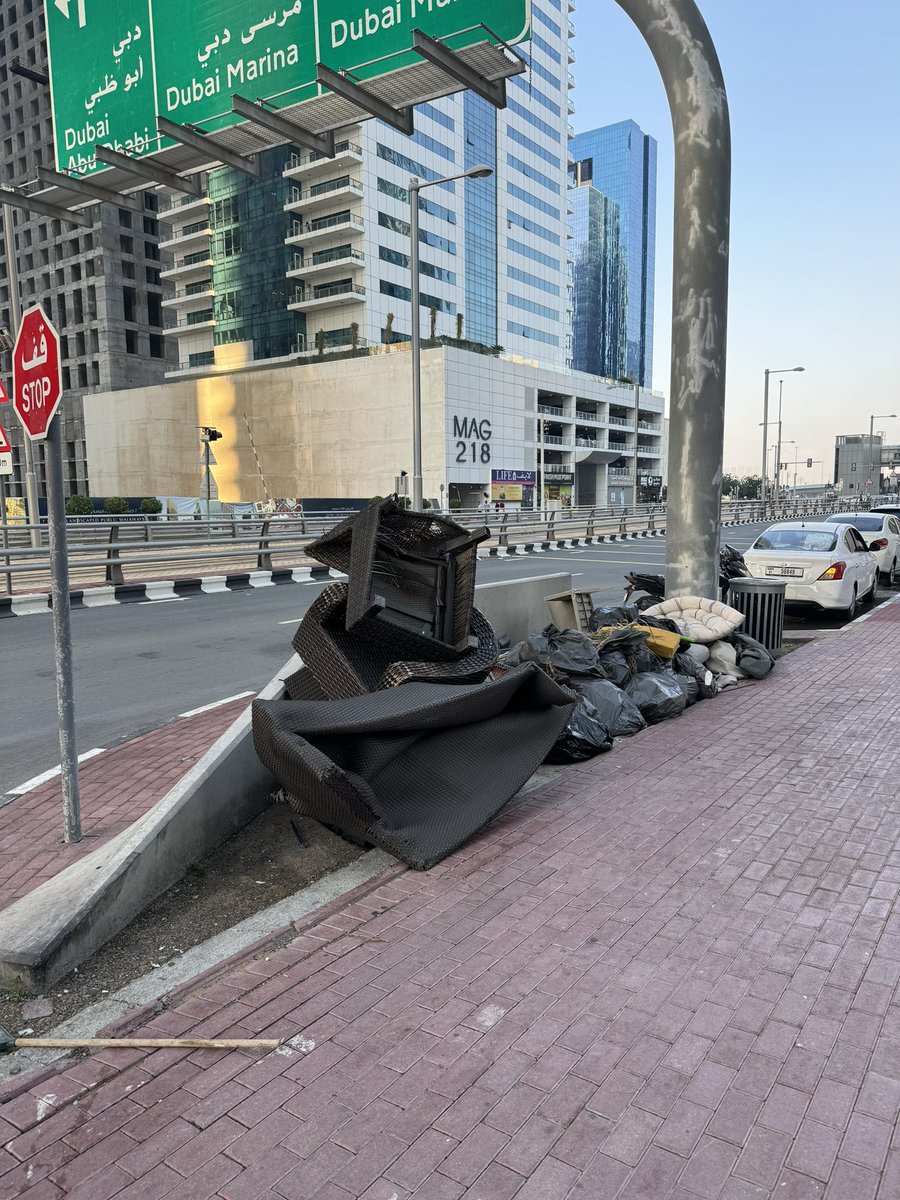 MARIA_FAC's tweet photo. Dubai “I’m on my apocalyptic era” https://t.co/NaAZH577Mp