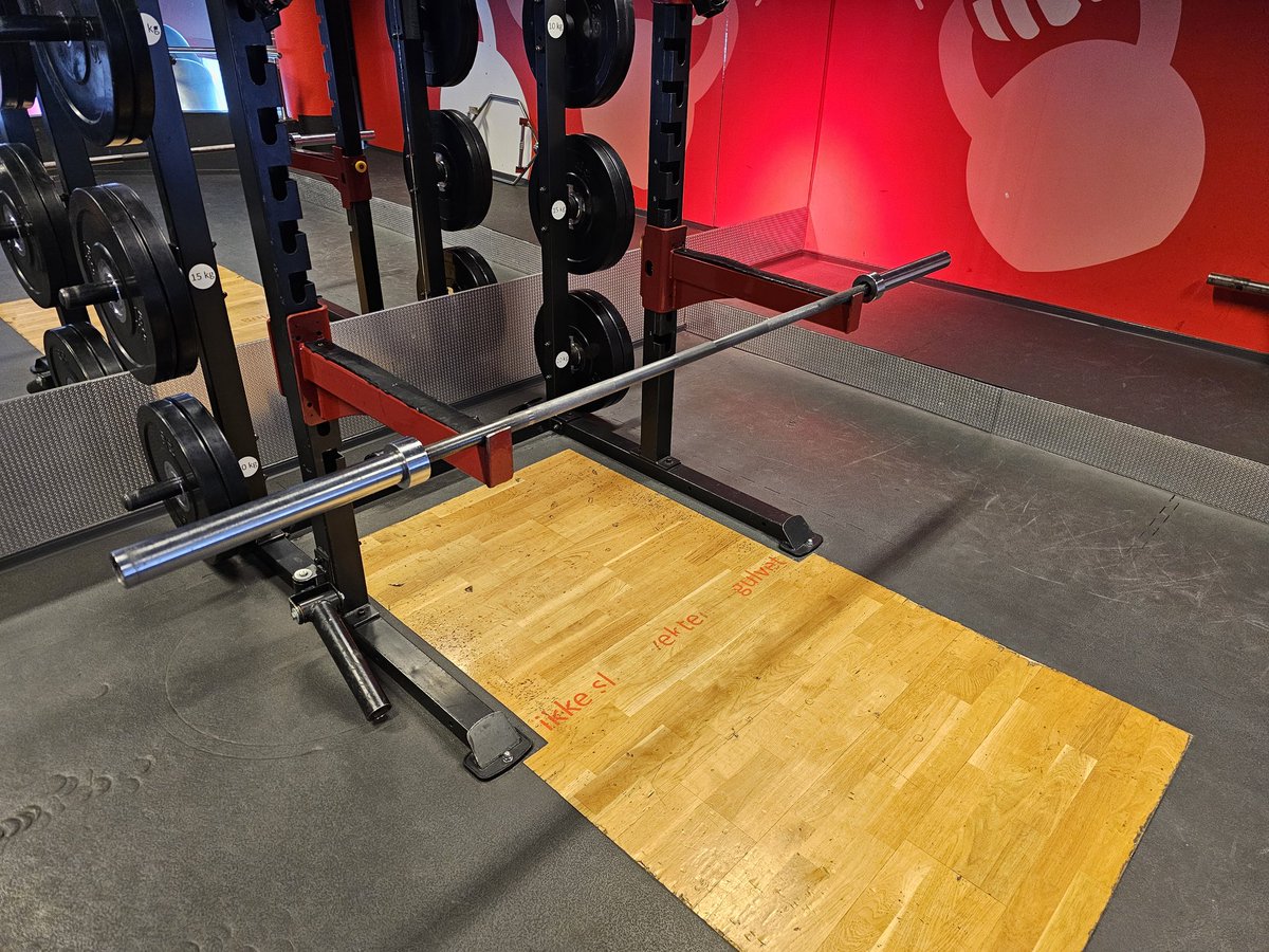 Et_smartere_liv's tweet photo. Den følelsen! 💪🤩
Når kroppen er 𝑘𝑙𝑎𝑟. Tent ⚡🏋️⚡
Kunne slakta toppsett i dag. Evt 200 kg. KANSKJE.
Synd ryggen fortsatt er gøkk 👎
Bra ryggen er gøkk 👍
Tvangstrøye for utagering. Har jeg bare godt av.
#trening #styrke #styrketrening #skade https://t.co/EZh1MFOy0e