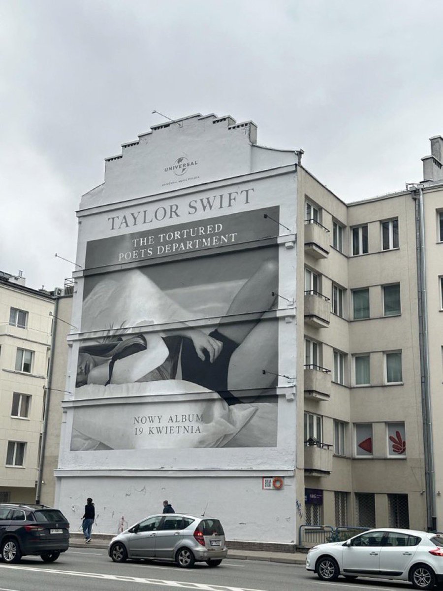 SwiftPL's tweet photo. Nic nie chcemy mówić, ale Polska 🇵🇱 ma najlepszy mural z Taylor Swift ❤️

Jeszcze raz dziękujemy @UMusicPolska ❤️ https://t.co/up7qxJH5DG