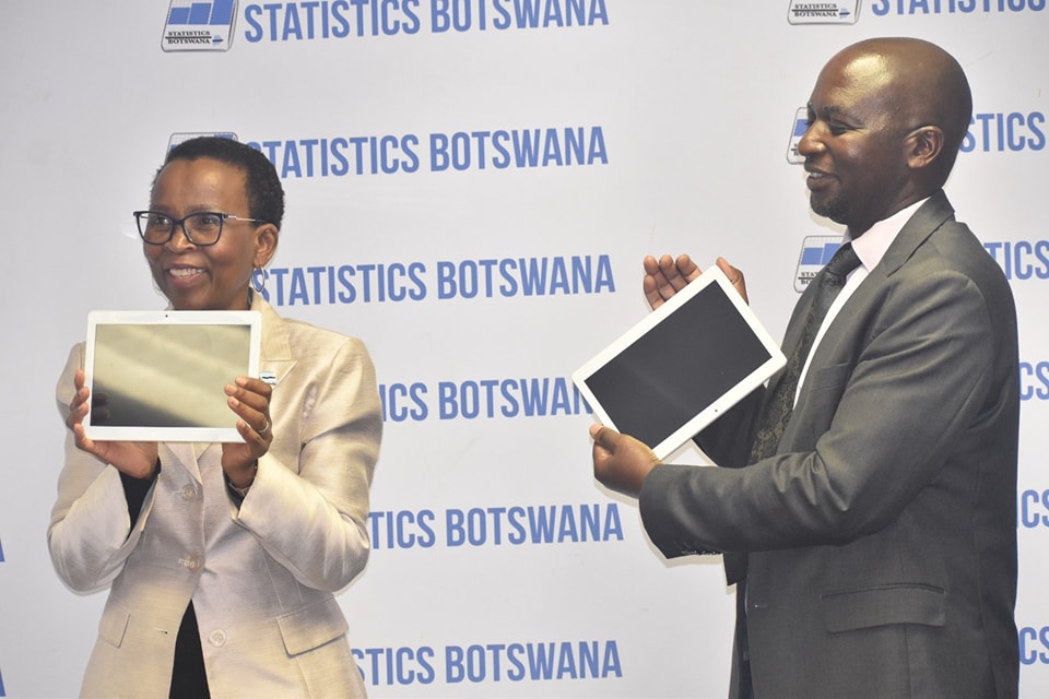 MoHBotswana's tweet photo. MoH RECEIVES 5 000 TABLETS FOR DATA CAPTURING.
The Ministry of Health received 5 000 tablets for data capturing from Statistics Botswana. 

#statisticsbotswana https://t.co/cPubgcnqhD
