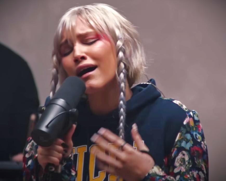 .@GraceVanderWaal #ScreenshotOfTheDay
#Poser live on her @Vevo
👉youtu.be/_l7YjnLrp88

2019.11.26 / 623K @YouTube Views 
#Poseur #LettersVol1 #MelissaDougherty @BenMasters2 @nolanfrankmus #SupportGraceVanderWaal #ChooseKindness