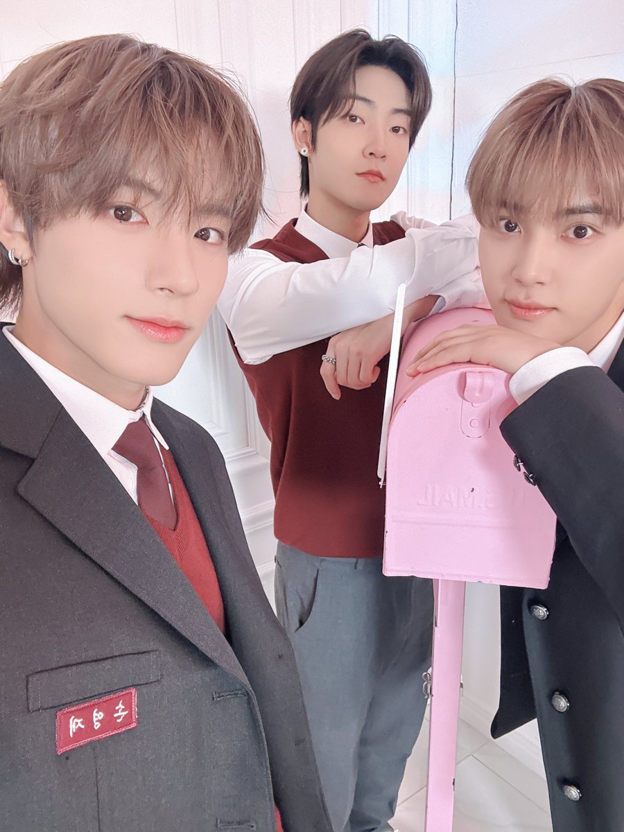 IST_THEBOYZ tweet picture