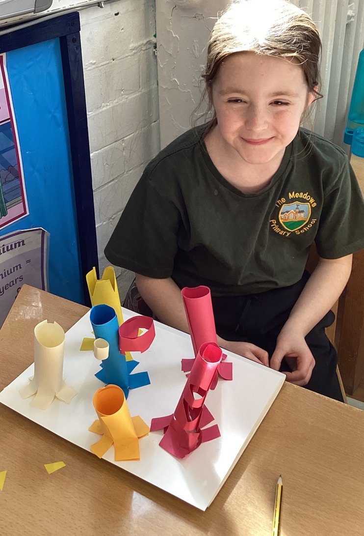 primary_meadows's tweet photo. Kingfisher Class were thinking like artists to make paper sculptures with different colours, sizes, compositions and details. https://t.co/SESgu3NZw0