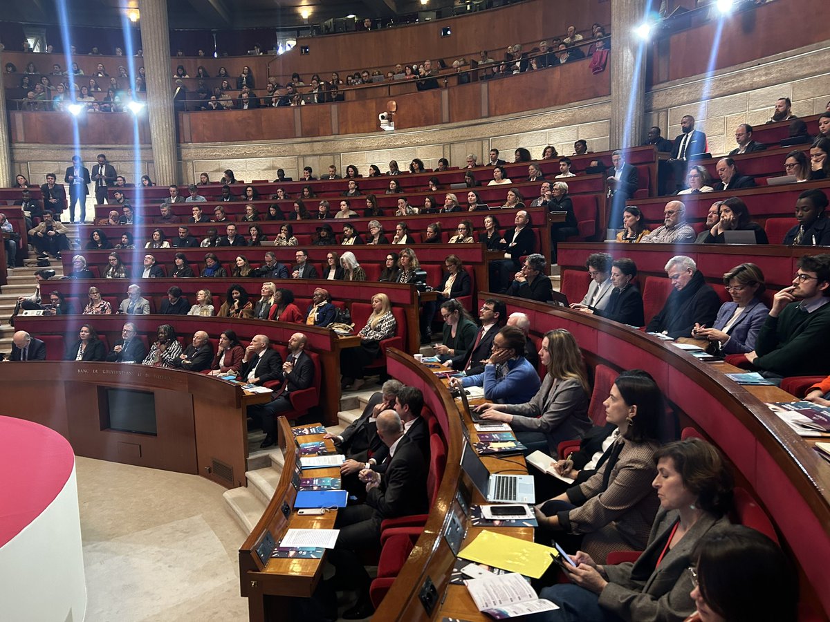 🎙️#SMI2024 |@ImpactTank 

Aujourd’hui, @lecese accueille la 2ème édition du Sommet de la mesure de l’Impact. Cette journée verra se succéder 300 intervenants, se tenir 50 tables rondes et 40 ateliers, avec une une large diversité d’acteurs. 

@GabrielAttal @JMBorello @StanGuerini