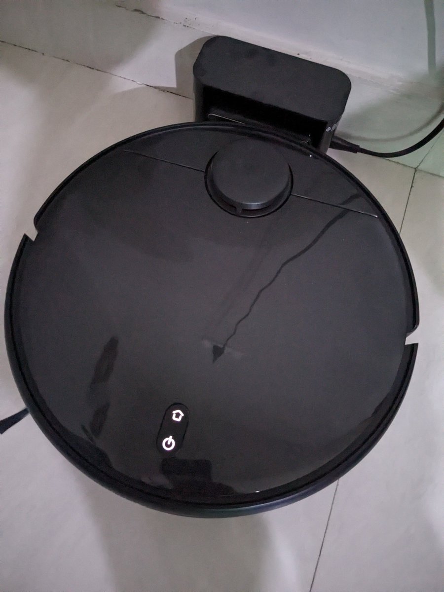 I ordered Mi Robot Vacuum-Mop 2 Pro in December 2023 but within a four month it's water tank is broken by usage. Is it justified within four months that the product is damaged? Quality is not adequate, due to this many customers are suffering and feel cheated. Please don't buy…