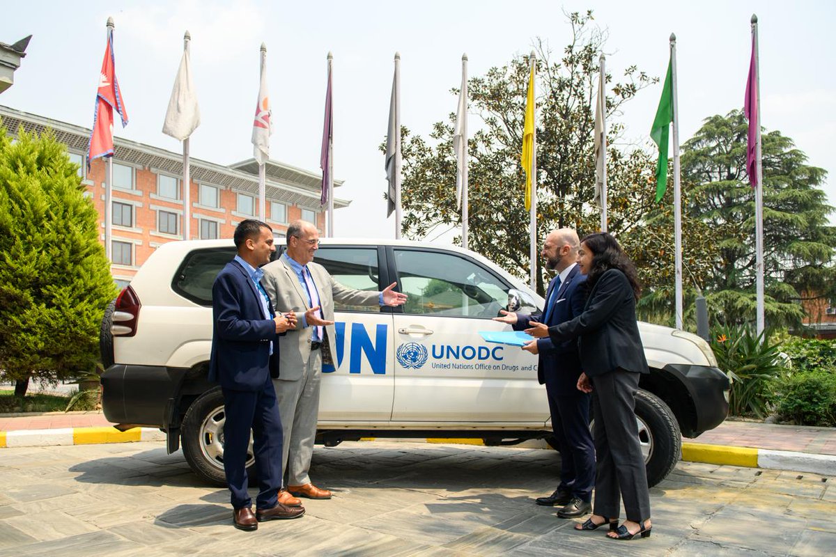 Very fortunate to work at @UNODC @UNODC_ROSA and with such motivated team! So happy to be in 🇳🇵 Excellent discussions with our 🇺🇳 team in Nepal 3️⃣ Events 9️⃣0️⃣ participants amazing work! @MeiserUlrich @ReenaPa54926877 @krish_sedhainUN @SingerHanaa #Nepal #katmandu #UN