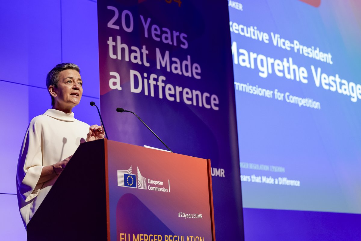 EU_Competition's tweet photo. 🔴Executive Vice-President Margrethe @vestager kicks off the #20yearsEUMR with a keynote speech 🗣️ 🇪🇺

💻 Follow us live here 👇
🔗 https://t.co/TgkOkI5VMS https://t.co/YpQkOu2E06