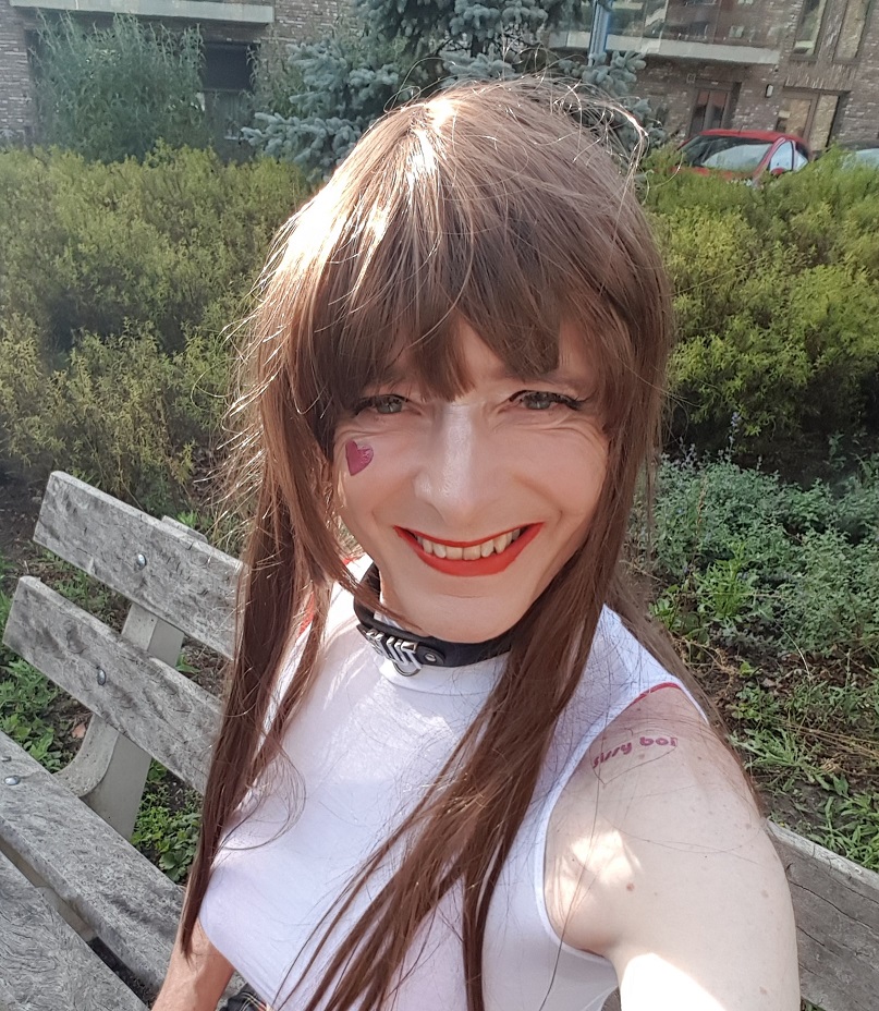 julieslegs3's tweet photo. @LCtheclub @SissyJoyce @Deesummers69 Here are some new-ish pics of me for you, Master https://t.co/sxthQ6SPmZ