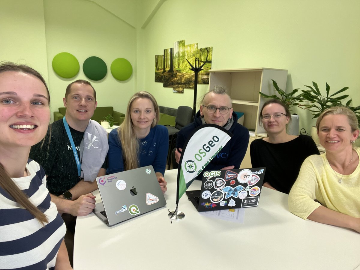 Hi there!👋

The organizing team would like to send warm greetings and let you know that we can't wait to see all of you in Tartu.🤩

Also, did you notice the @OSGeo flag from the FOSSGIS event in Germany? It's eagerly waiting for our conference to start!⛳️

#FOSS4GE2024 #FOSS4GE