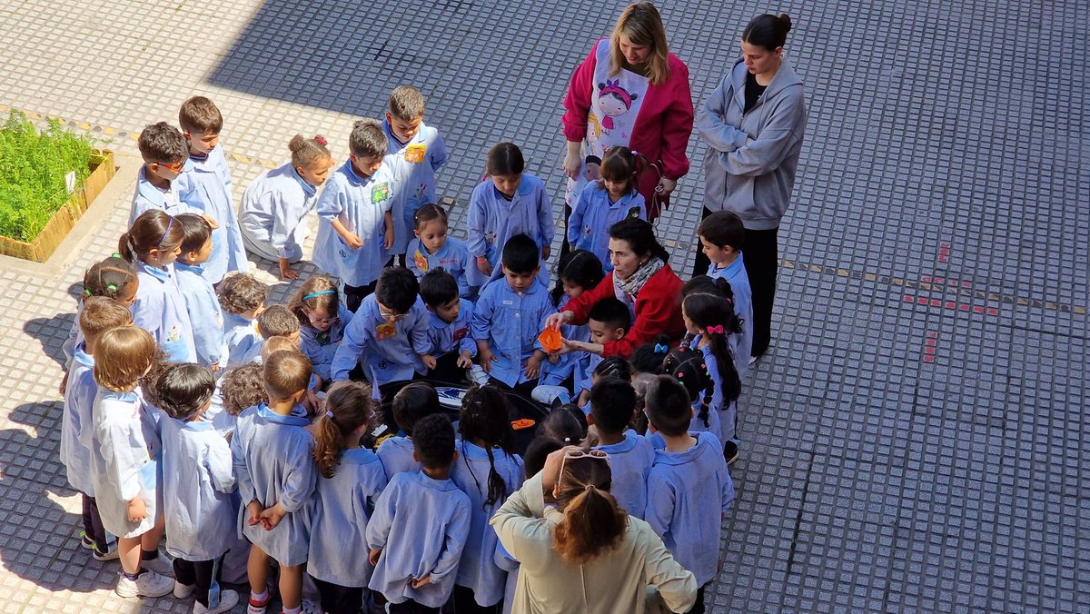 ¡Comenzamos nuestra siguiente aventura! Hemos presentado nuestro nuevo proyecto '¡A la mar marinero!' con los increíbles alumnos de Infantil. Nos embarcamos en este viaje lleno de descubrimientos, aprendizaje y diversión. #colegiosHHCC #EducaciónVicenciana