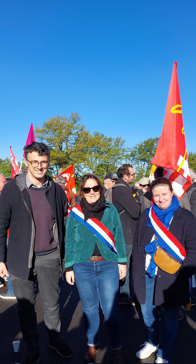 Avec les syndicats des hôpitaux psy à Redon pour lutter contre la destruction massive de la psychiatrie en France. Ensemble luttons pour pour des services publics dignes. @leboucher_elise @MathildeHignet