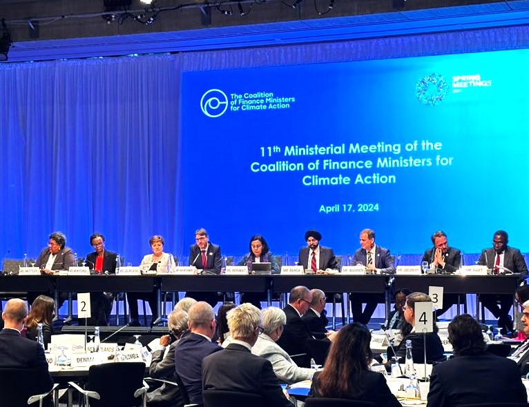Yesterday, Minister @J_Munyeshuli joined a high-level panel on the coalition of Finance Ministers on Climate Action. The discussion focused on the crucial role of Finance Ministers in shaping, funding, and executing Nationally Determined Contributions.