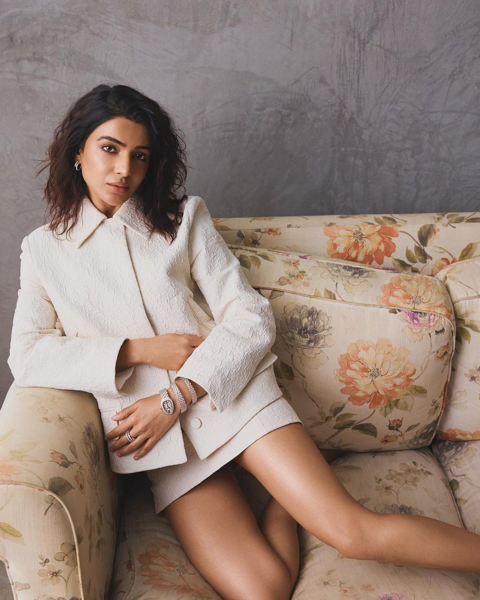 fashiontv_india's tweet photo. Samantha Ruth Prabhu Radiates Elegance in White Gucci Ensemble A Vision in Style!  #FashionIcon #GucciGlam #Samantha #SamanthaRuthPrabhu #Ftv https://t.co/CLYtfyO5Rv