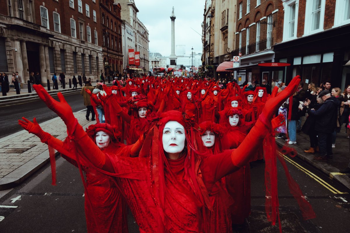 RIerdogan's tweet photo. Will you join us in Bath this Saturday 20th April for the funeral for nature procession? https://t.co/ANaDOEXZyG
#coderedfornature #funeralfornature #procession #Bath @ChrisGPackham @MeganMcCubbin https://t.co/eSEGB4SYCi