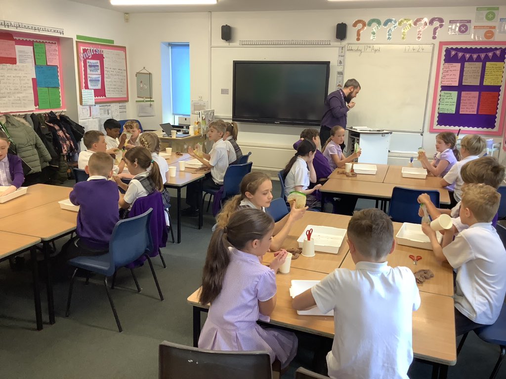 Poulton Lancelyn tweet media