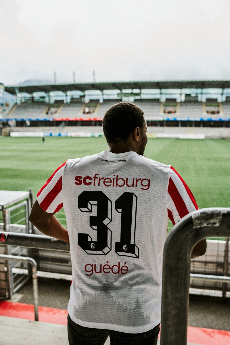 🗞️ #Kitnews from Germany as a limited edition @scfreiburg 120th Anniversary kit made by #NikeFootball has been released. 📸 thekitman.co.uk/sc-freiburg-12… #TheKitman 👕 #120JahreSCF #SCF #SCFreiburg