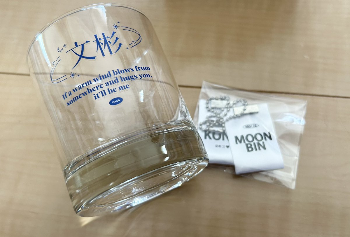 MOONLIGHTbkyn's tweet photo. ポストが遅くなってしまいましたが
とっても可愛くて綺麗なお品が届きました🌙ˎˊ˗  ˖ ࣪⊹
ありがとうございました🌠

너무 아름다운 물건 감사합니다♡♡♡ https://t.co/8HUAYCDXgr