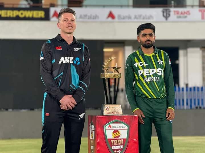 Two Captains Pose with Series Trophy.🏆

📸PCB

#captainbabarazam #cricketlover #T20Cricket #cricketwireless #PAKvsNZ #BabarAzam #pakistancricketteam #T20series2024 #PAKvsNZ #Cricket