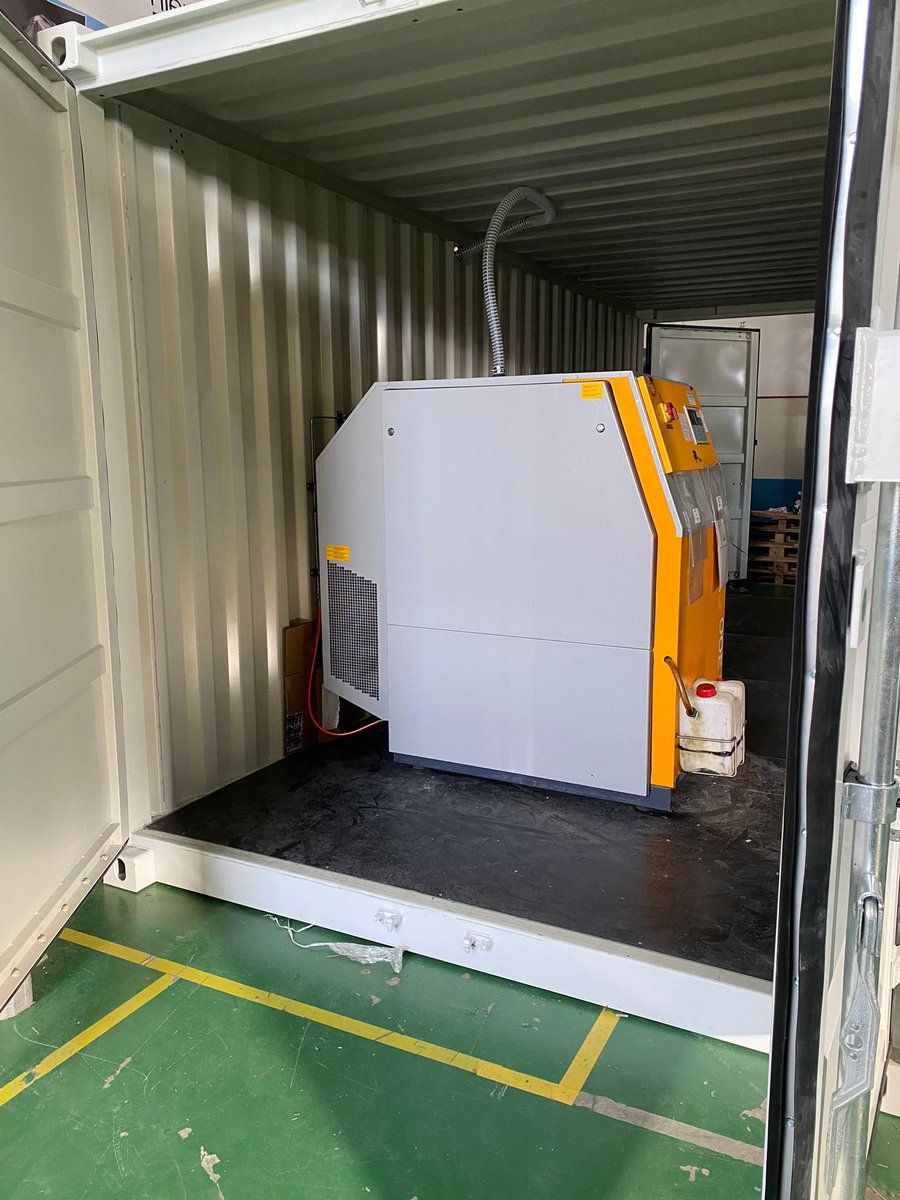 Bauer_Spain's tweet photo. Semana de montaje de una nueva estación de carga, en este caso una rampa de carga de seguridad para 6 botellas de 300 bar.

Gracias por confiar vuestra seguridad a BAUER KOMPRESSOREN.

#bauerkompressoren #breathingair #pureair #bomberos #firefighter https://t.co/8wYj7YCRhE