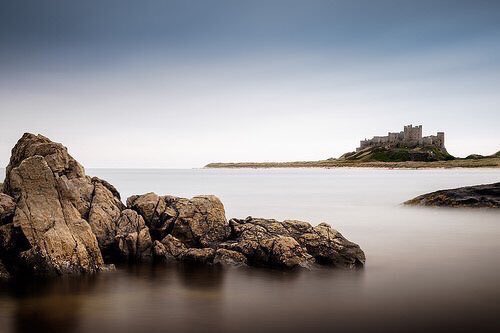 Æthelred I, king of the Northumbrians, was assassinated by a group of conspirators which included the ealdormen Ealdred and Wada #OTD in 796. Æthelred’s queen was Ælfflæd, a daughter of Offa, king of the Mercians. Bamburgh Castle ©Clive Hicks