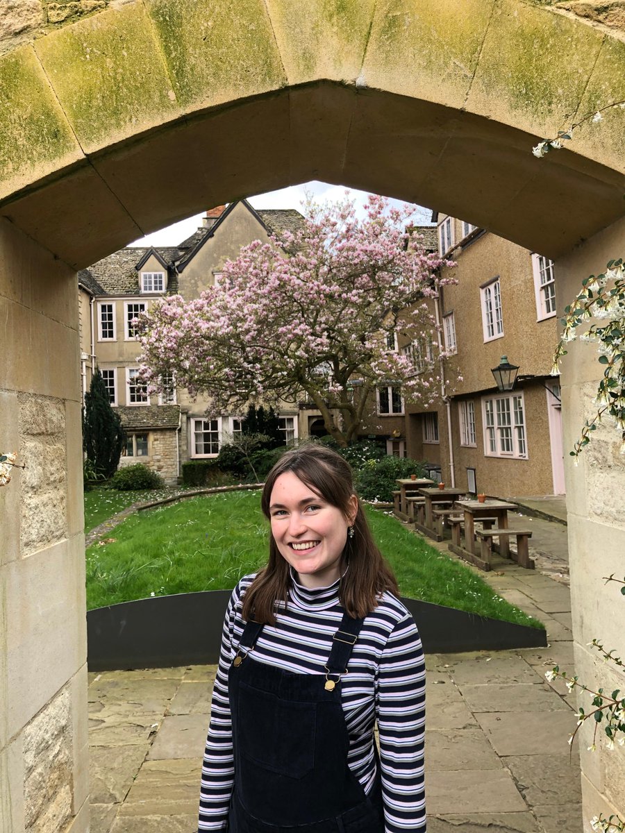 The College congratulates Becky Howitt who has been awarded the George Pickering Prize for the highest marks in Medicine Finals. We asked Becky about this achievement and to reflect on her time at Queen’s: ow.ly/UT3250RiLQi #MedicineatOxford