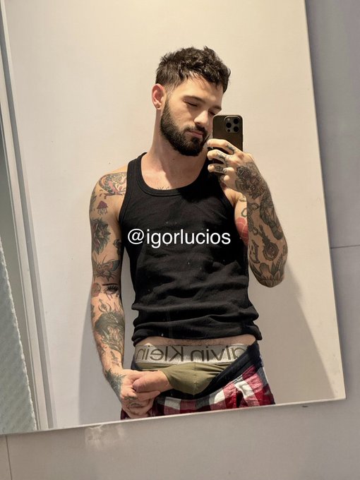Igor Lucios - 1 pic. Buenos días 🇪🇸 🌞 https://t.co/03yT9OQXu5