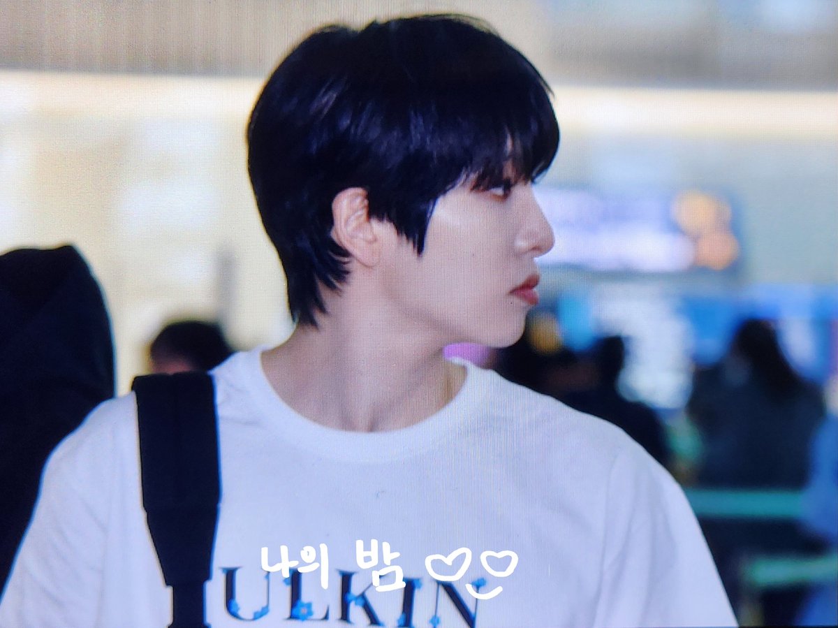 [240418] ICN 출국 서호 preview 

🧡🧡

#ONEUS #원어스 #서호 #이서호 #SEOHO #ソホ <a href="/official_ONEUS/">ONEUS</a>