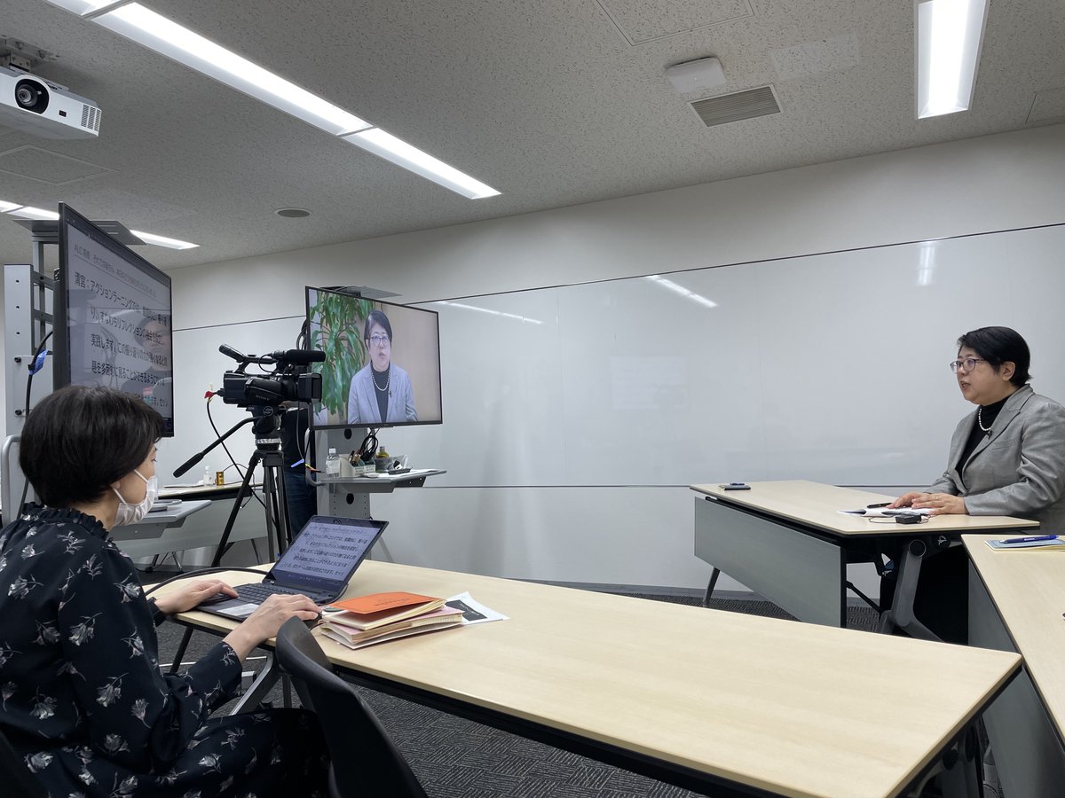 ActionLearning_'s tweet photo. 問題解決をしながら、組織開発・チームコーチングができるアクションラーニング。先日はセッション動画を、昭和版から令和版へアップデート撮影しました🎥 https://t.co/78OriikE2E