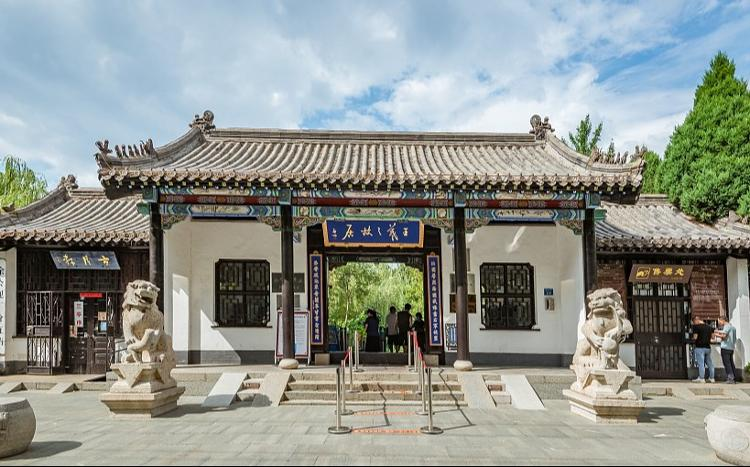 April 18th marks #InternationalDay for Monuments and Sites. Step into the ancient relics of #Linyi and immerse yourself in its rich historical and cultural tapestry. #LinyiCulture