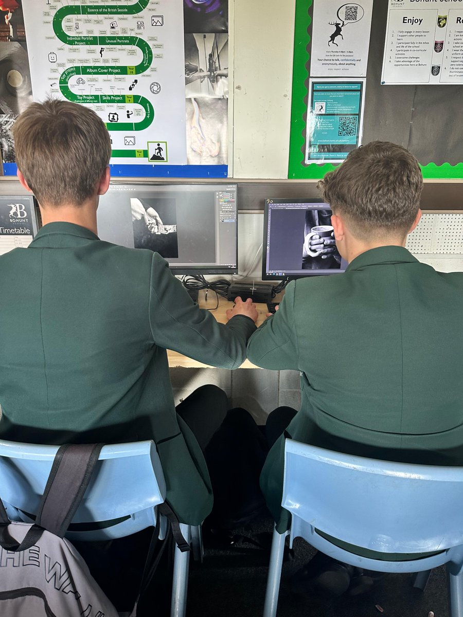 BohuntSchool's tweet image. We’re proud to receive the Computing Quality Mark! Awarded by the National Centre for Computing Education recognising our great computing education across the school. @wearecomputing #computingqualityframework #enjoyrespectachieve #bohuntliphook