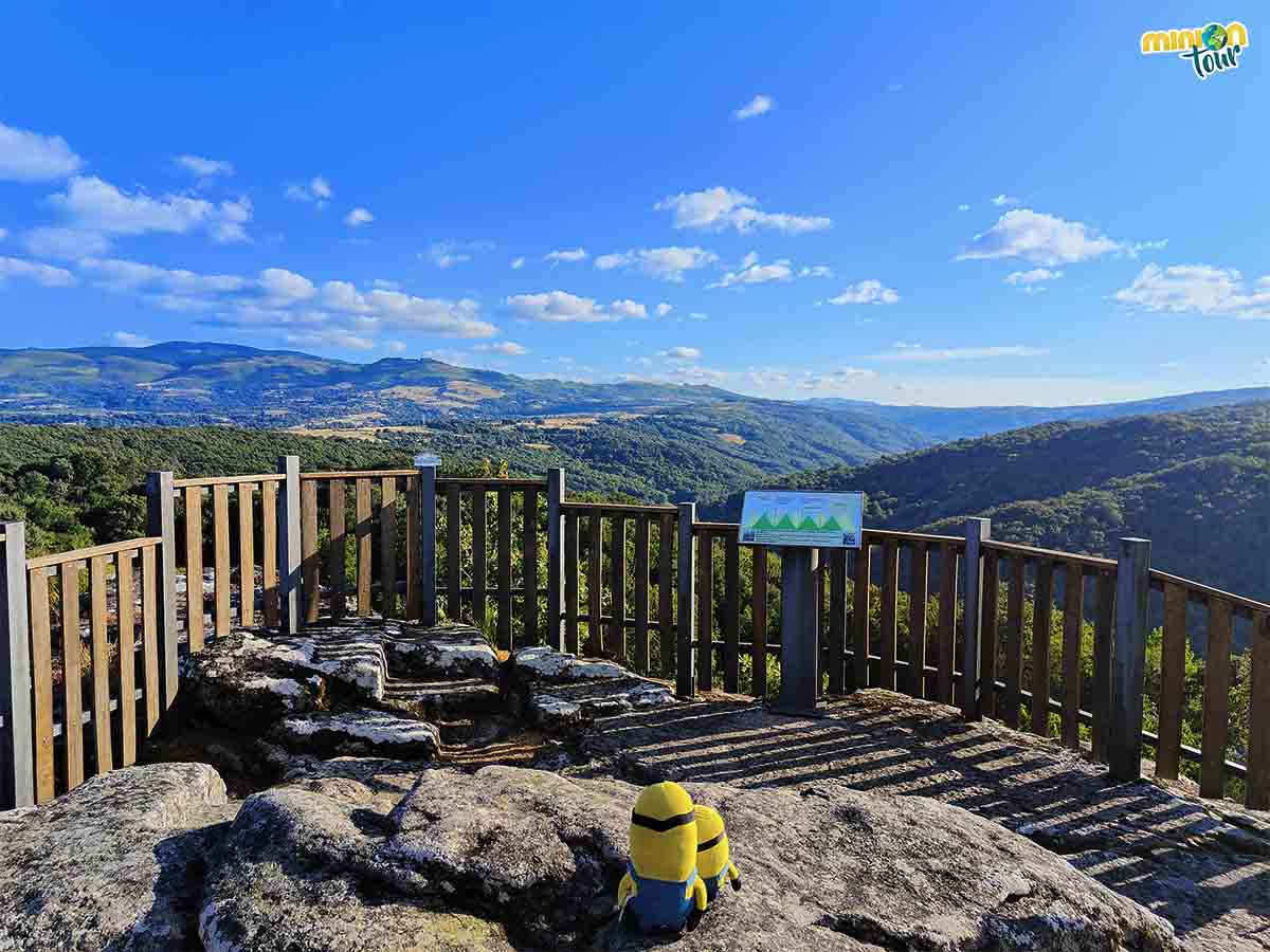 🆕 post!
¿Quieres conocer un mirador muy 🔝? No te pierdas el Mirador de #PenaFolenche 👀, que está encima de una roca y tiene unas vistas 360º. ¿Dónde? En la #RibeiraSacra 🏞️, al lado de #APobradeTrives. Mira, mira 👁️
👉 bit.ly/PenaFolenche
@galiciatb <a href="/MadridTB/">Madrid TB</a> <a href="/SpainTravelB/">Spain Travel Bloggers</a>