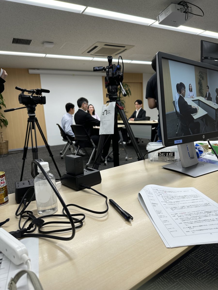 ActionLearning_'s tweet photo. 問題解決をしながら、組織開発・チームコーチングができるアクションラーニング。先日はセッション動画を、昭和版から令和版へアップデート撮影しました🎥 https://t.co/78OriikE2E